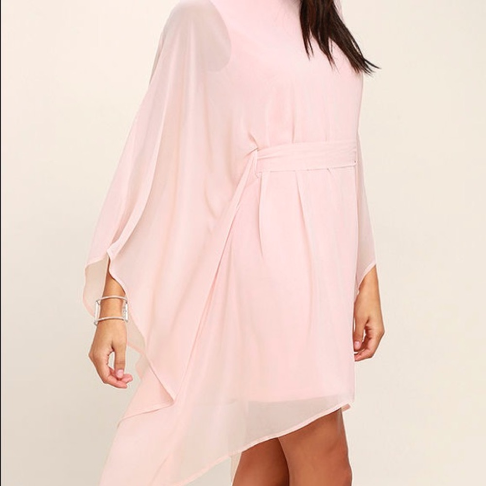 Lulu’s blush kaftan dress